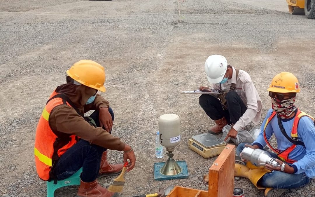 Pemadatan Tanah: Manfaat, Proses, dan Peralatannya